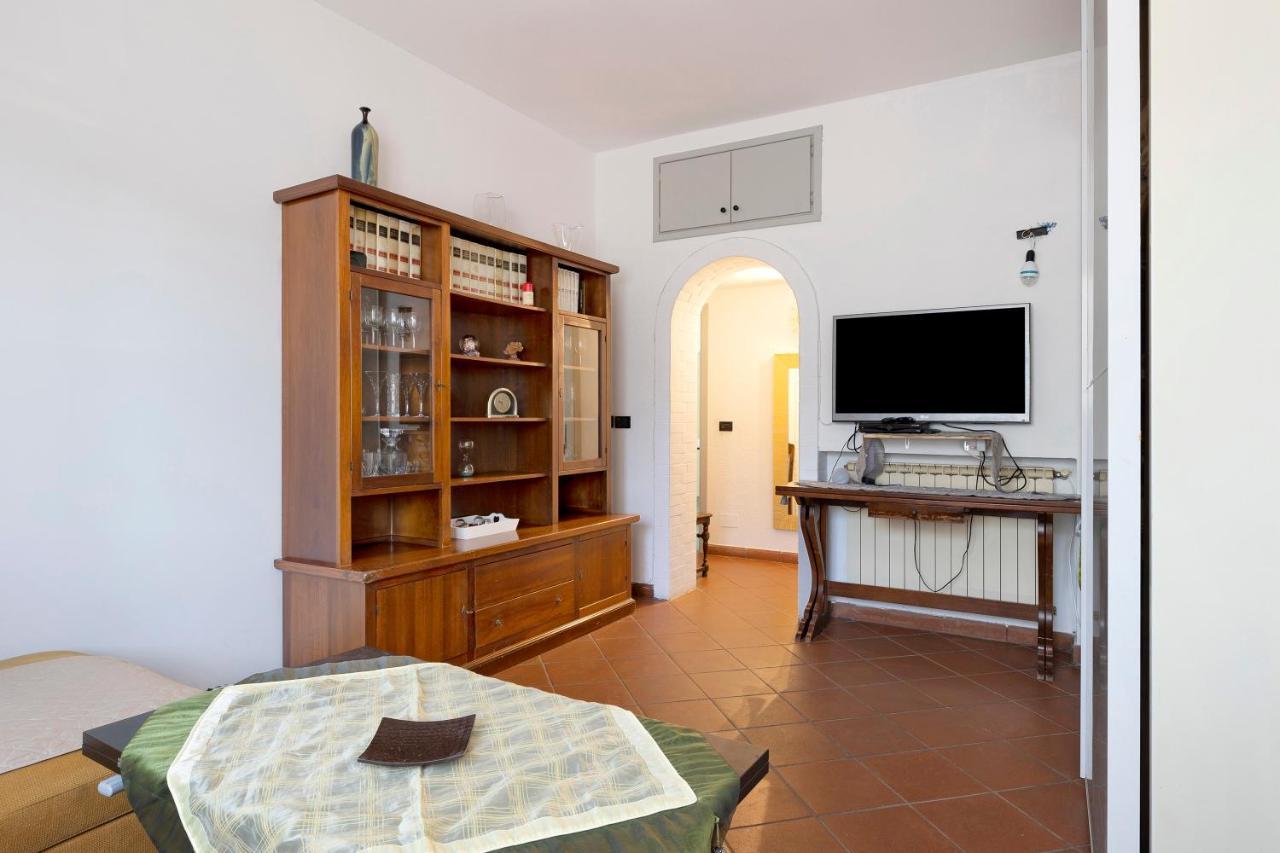 Home Charlene Albenga Exterior foto